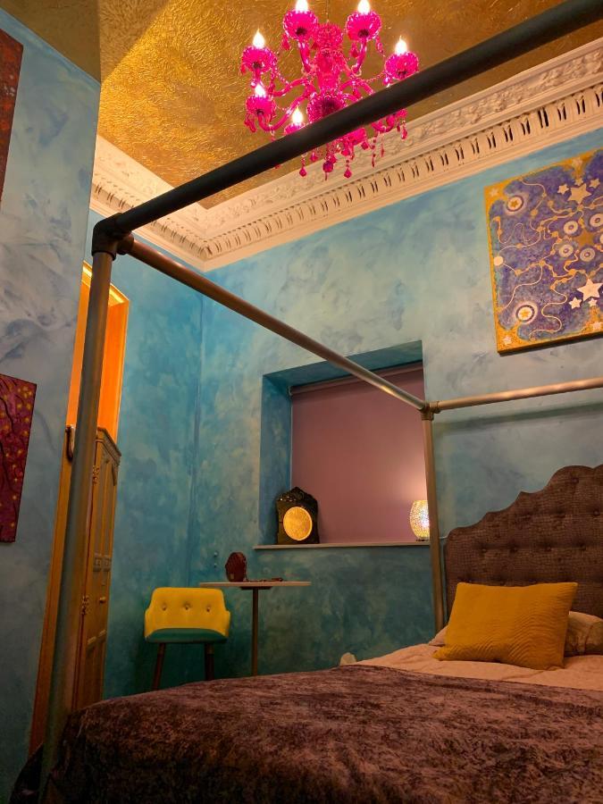 Vibrant Bohemian Seafront Flat Appartamento Hove Esterno foto