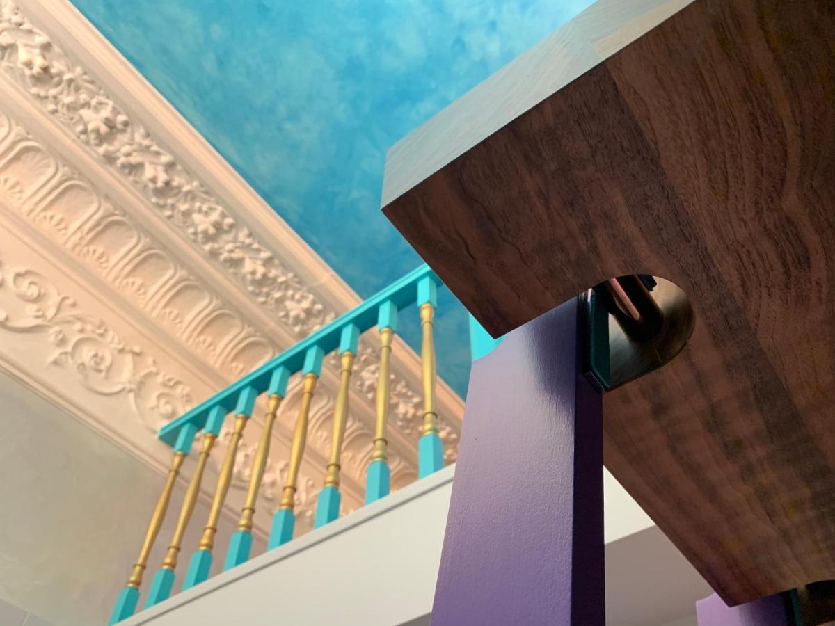 Vibrant Bohemian Seafront Flat Appartamento Hove Esterno foto
