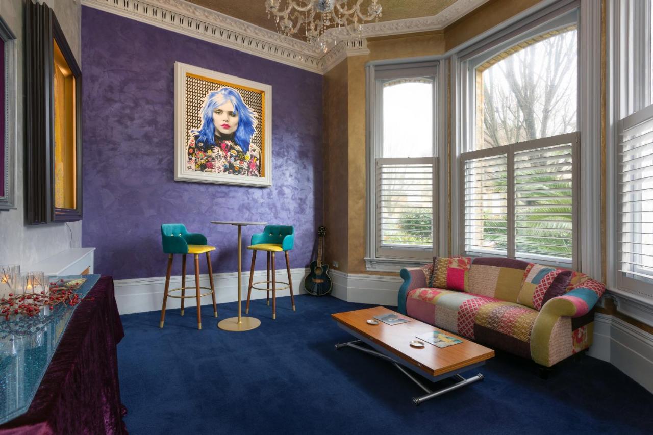 Vibrant Bohemian Seafront Flat Appartamento Hove Esterno foto
