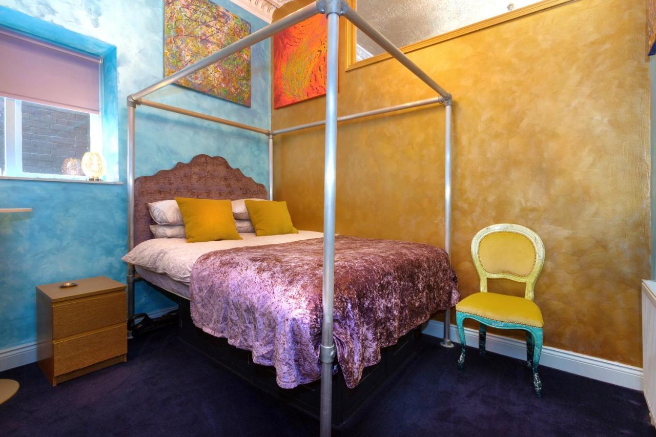 Vibrant Bohemian Seafront Flat Appartamento Hove Esterno foto